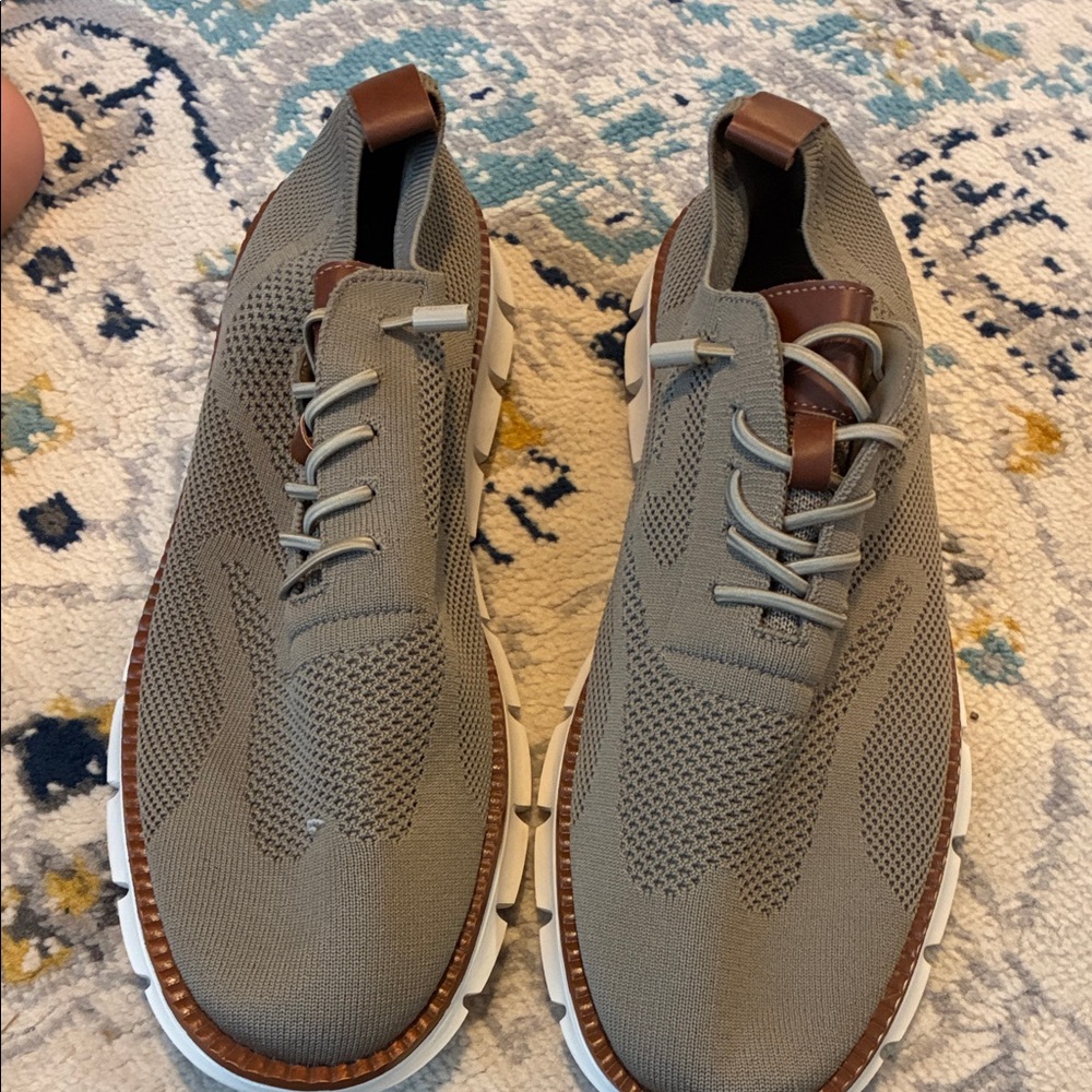 Men's Modern Taupe Sneakers